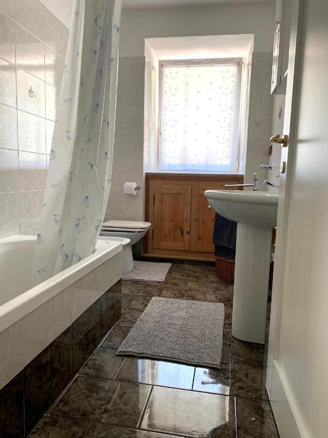 Laghetto Delle Buse Home Brusago Buitenkant foto