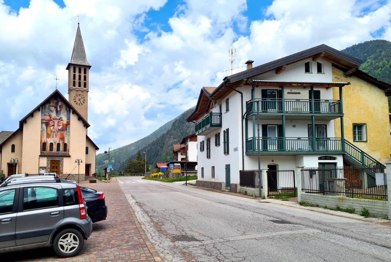 Laghetto Delle Buse Home Brusago Buitenkant foto